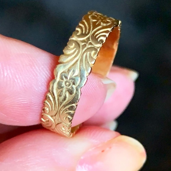 VINTAGE 14K YELLOW GOLD FLORAL ORNATE ETCHED WIDE BAND RING WEDDING ANNIVERSARY